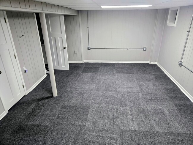 Building Photo - 3803 N Pacific Ave