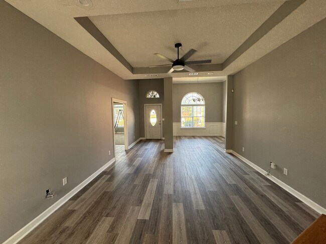 Building Photo - Wilmington Place Home