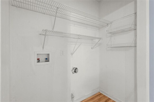 Building Photo - 164 Oxbo Rd