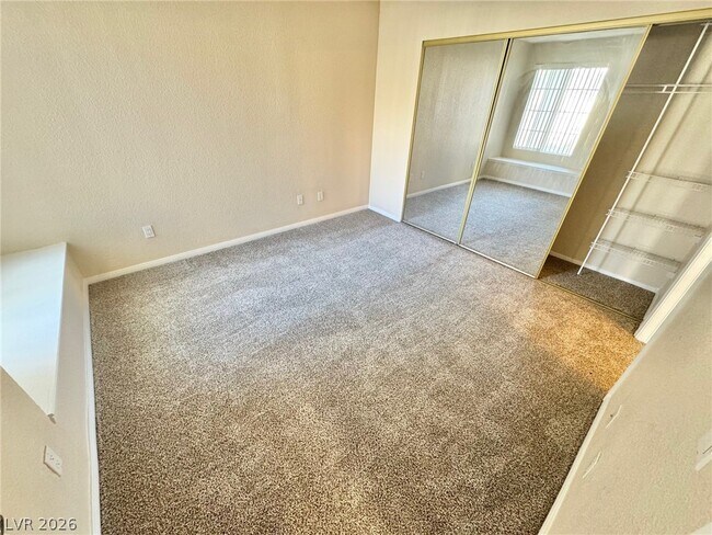 Building Photo - 9325 W Desert Inn Rd