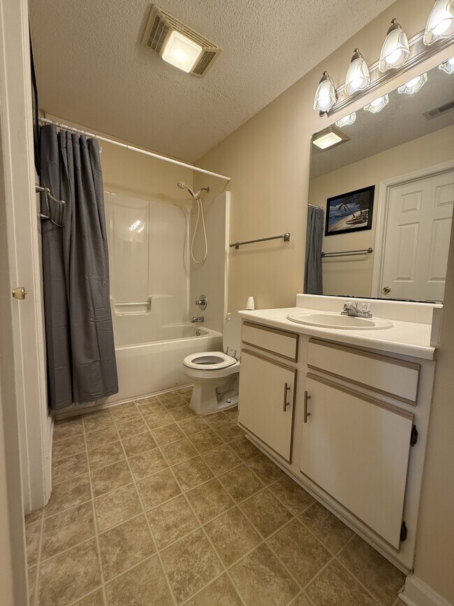 Building Photo - 1231 Ladys Island Dr