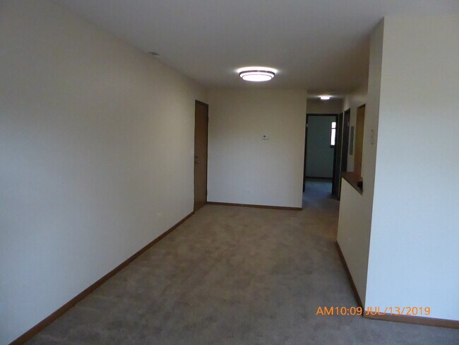 Building Photo - 2220 Abbeywood Dr