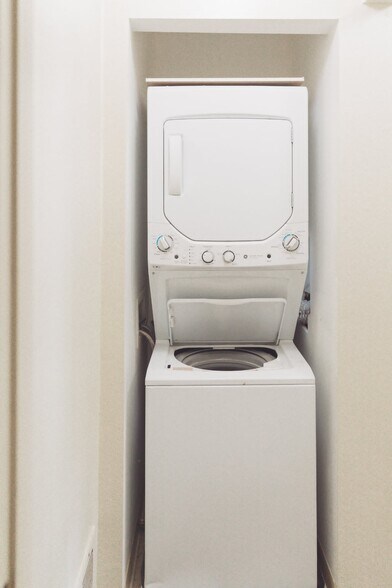 Building Photo - 1173 Honey Trl