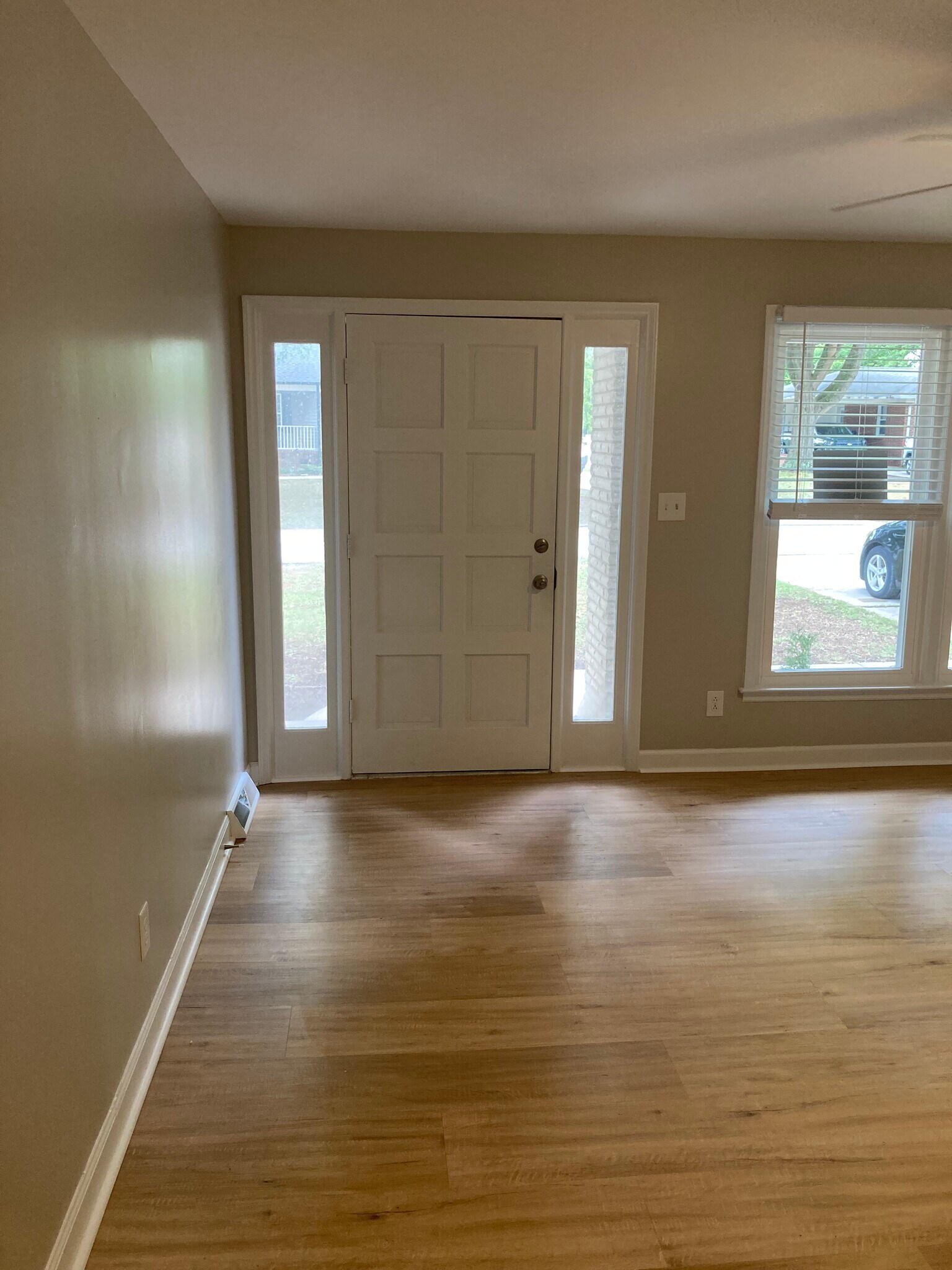 Front door/entry - 1200 S Highland Ave