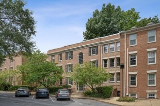 Building Photo - 2727 Ordway St NW
