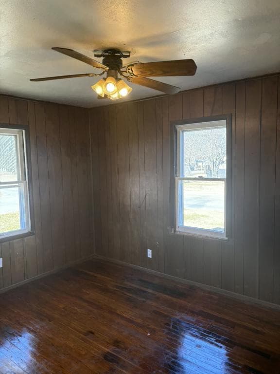 Building Photo - 811 NW Lupa St