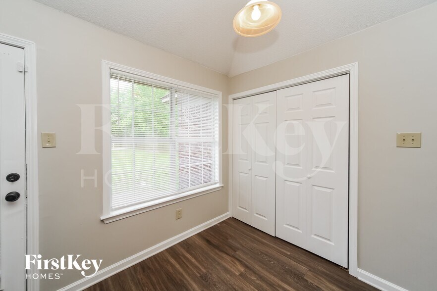 Building Photo - 4194 Rainey Woods Dr