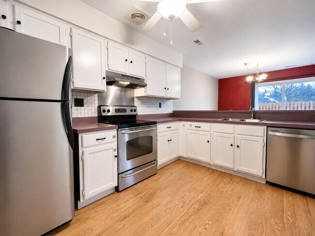 Building Photo - 46 Bark Hollow Ln