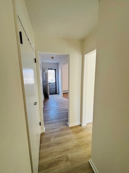 Building Photo - 21 Anstice St