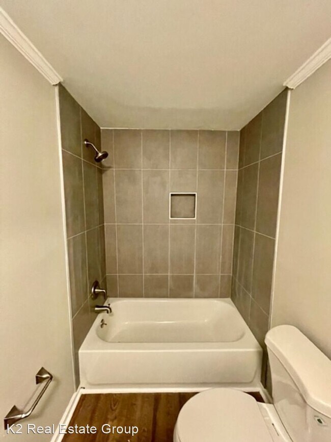 Building Photo - 2 br, 1 bath House - 1108 Baker Blvd