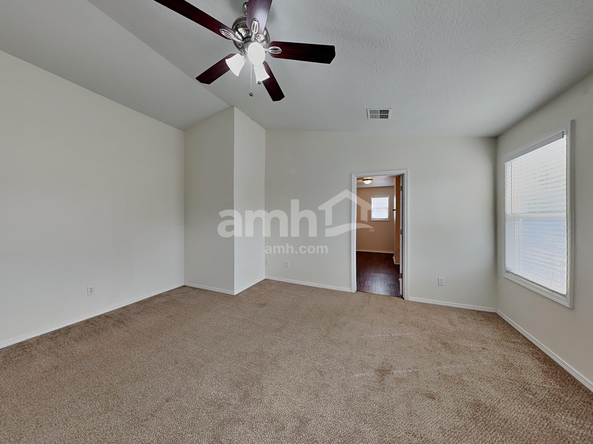 Building Photo - 9551 W Portola Dr