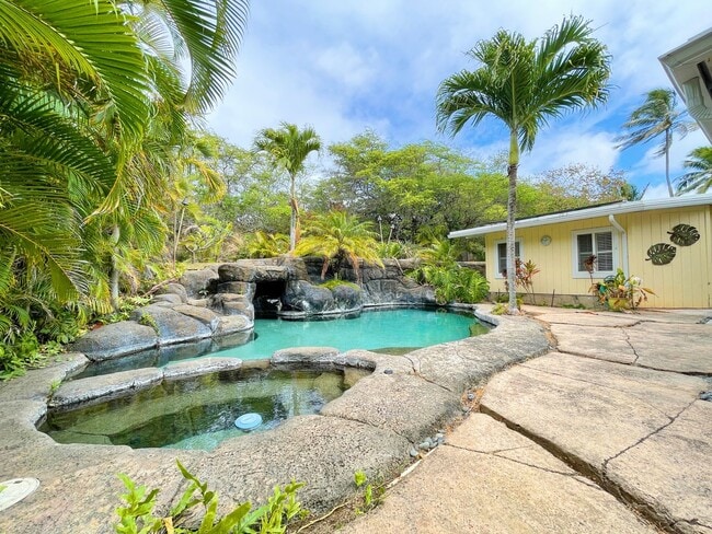 Building Photo - 449 Iliwahi Loop