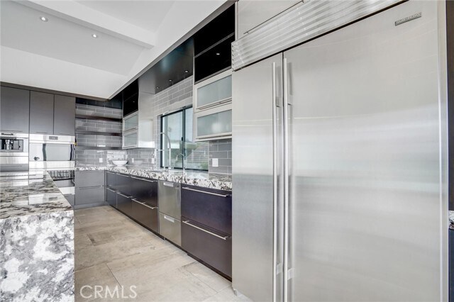 Building Photo - 1424 Via Zumaya