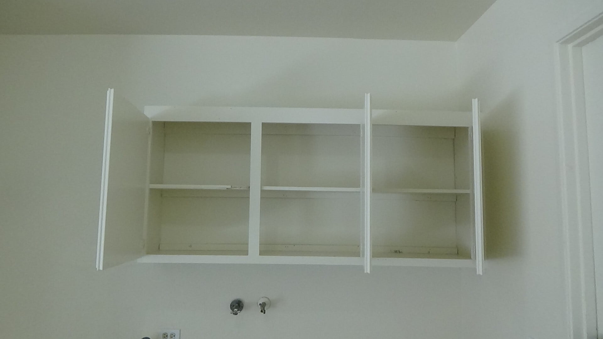 Garage Washer & Dryer Hook ups - 725 Summerwood Ln