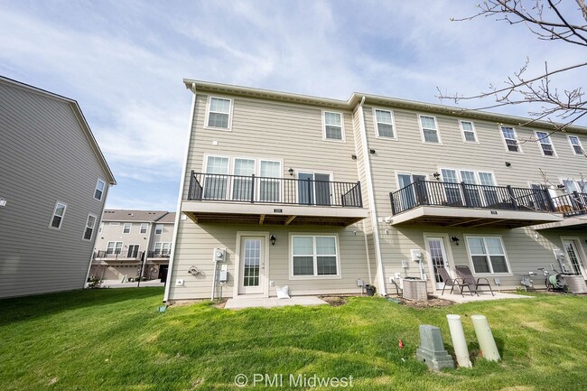 Building Photo - 7278 Zanesville Rd