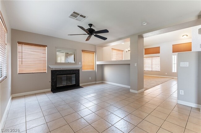 Building Photo - 688 Emerald City Ave