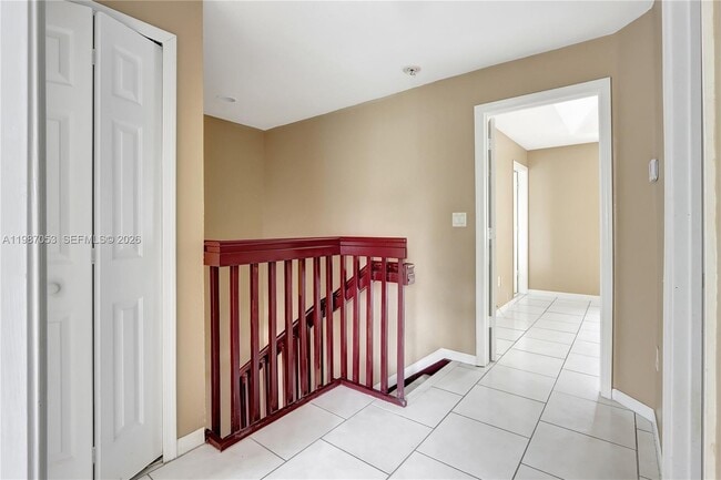 Building Photo - 2874 SE 15th Rd