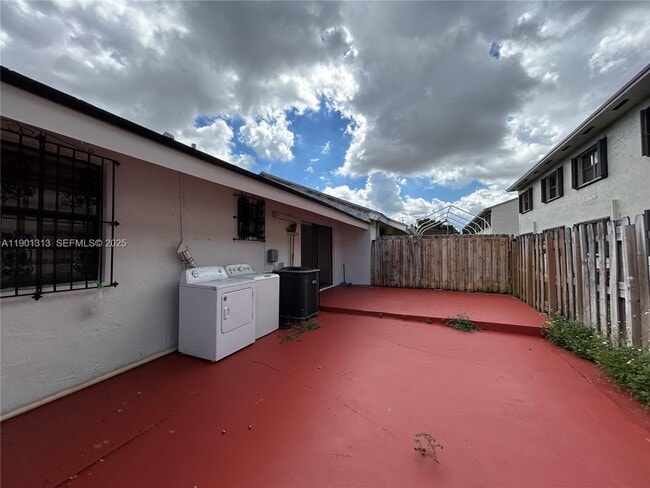 Building Photo - 5214 W 24th Way