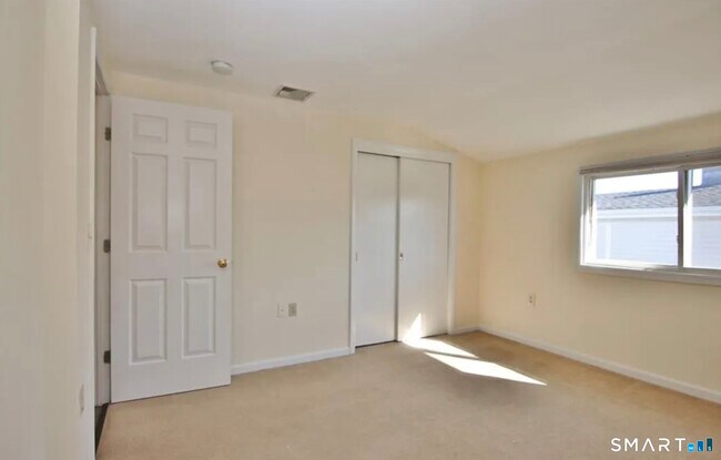 Building Photo - 16 Haviland St