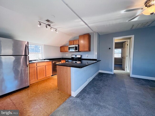 Building Photo - 2616 Arlington Blvd