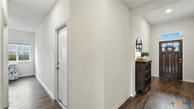 Building Photo - 508 Agave Flats Dr