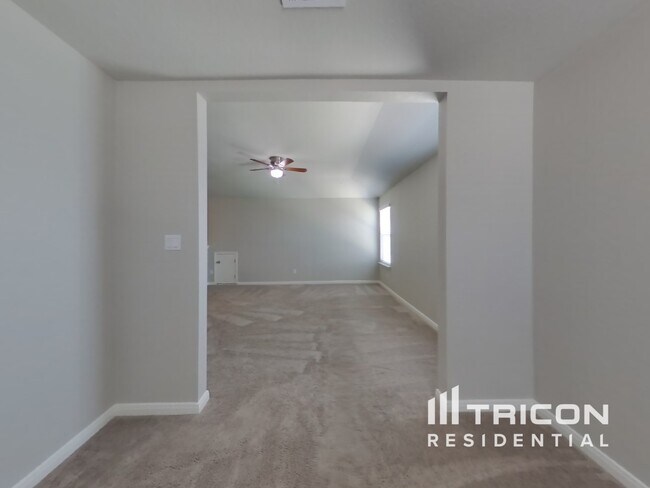 Building Photo - 5520 Shasta Pl