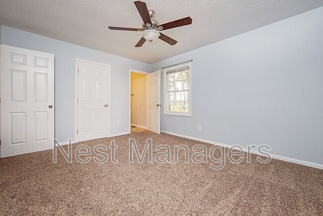 Building Photo - 7059 Darnell St