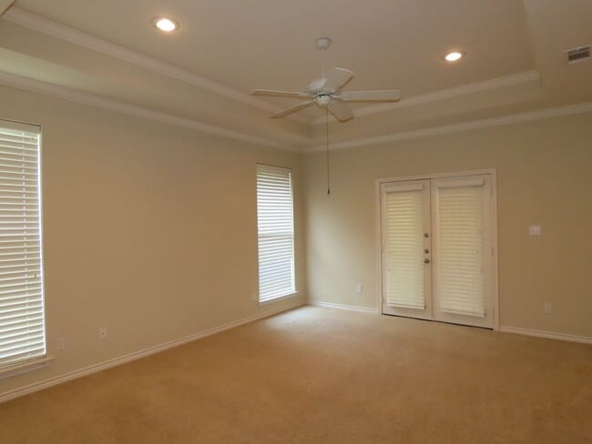 Building Photo - Chapel Hill ISD- Newly Update 3 Bedroom 2 ...