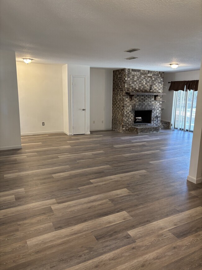 Building Photo - 3421 Red Cloud Trail