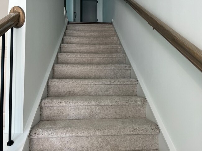 Building Photo - 1456 Jay Rd