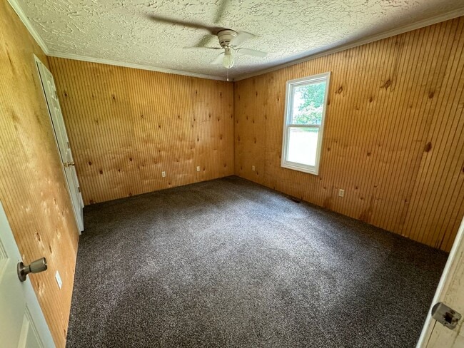 Building Photo - 4 BD, 2 BA Cozy Home in Martin, TN!