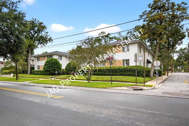 Building Photo - 2761 St Johns Ave