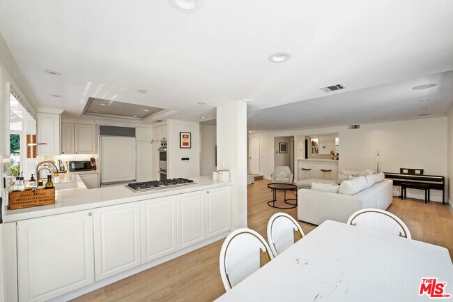 Building Photo - 4441 Park Alisal