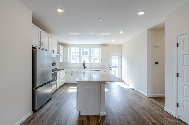 Building Photo - 157 Yorktown Ct