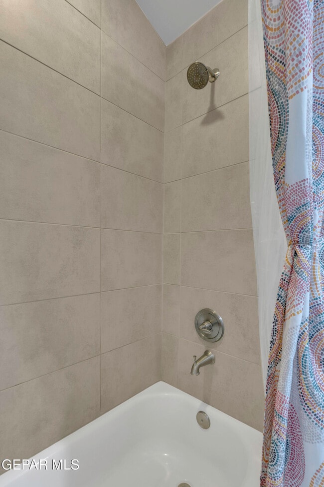 Building Photo - 7846 Enchanted Ridge Dr
