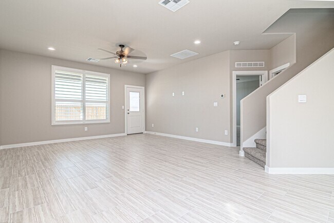 Building Photo - 6511 Supreme Ct