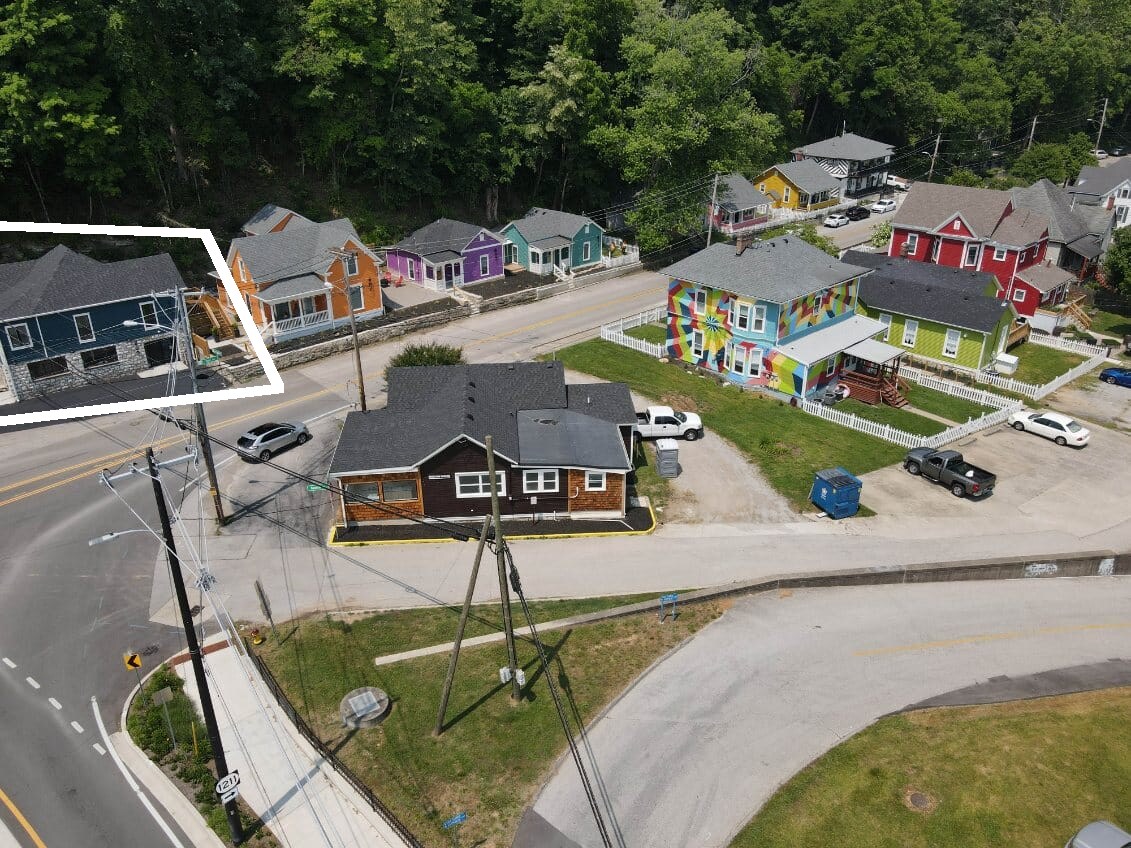 Building Photo - 605 Taylor Ave