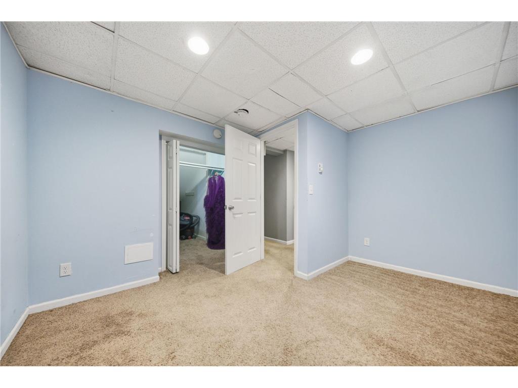 Building Photo - 2701 DuPont Ave S