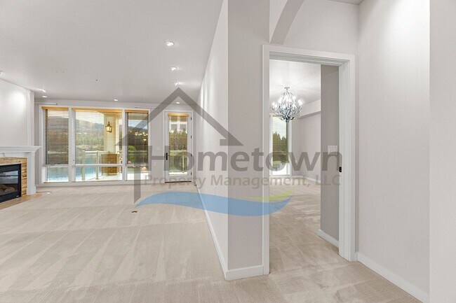 Building Photo - 355 W Waterside Dr