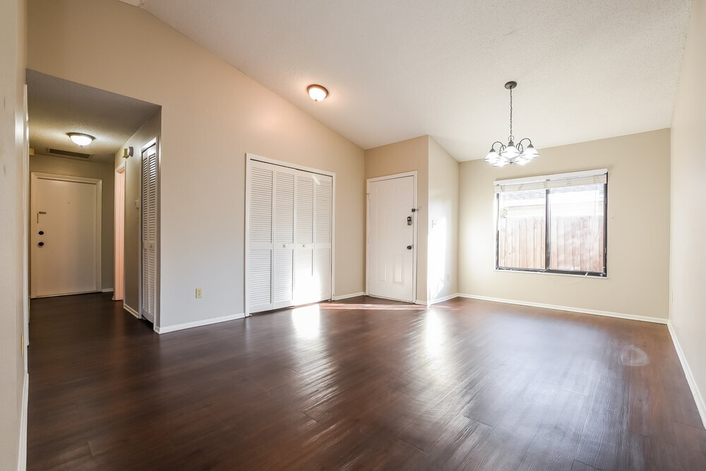 Building Photo - 1332 Andes Dr