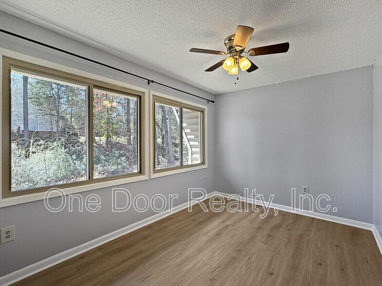 Building Photo - 138 Riverview Plantation Dr