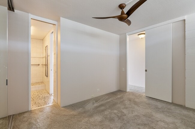 Building Photo - 1 Bed 1 Bath 1 Parking Condo in Makiki