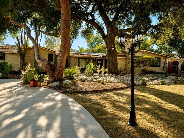 Building Photo - 9625 Aqueduct Ave