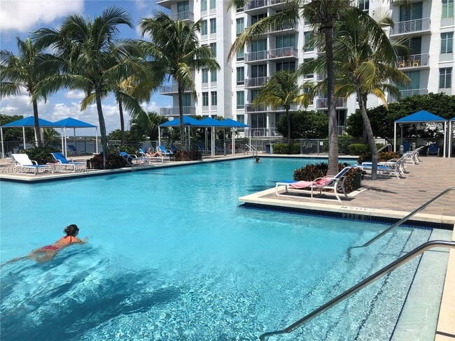 Building Photo - 300 S Australian Ave