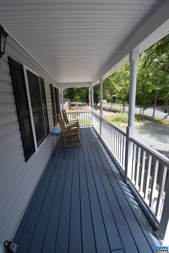 Building Photo - 41 Woodlawn Dr