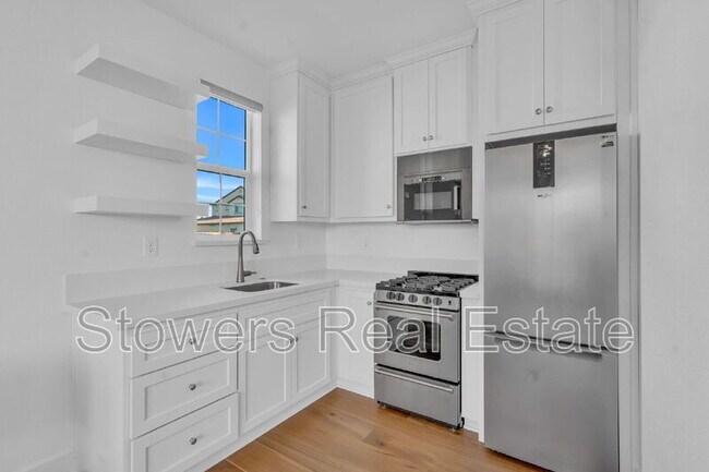 Building Photo - 176 Raven Cir