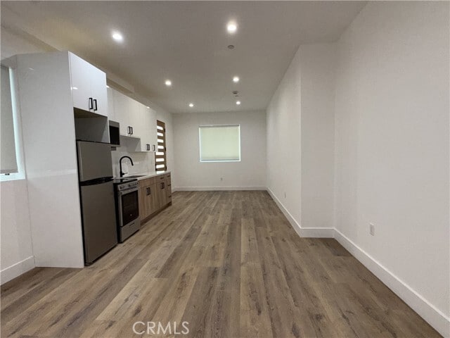 Building Photo - 5044 Laurel Canyon Blvd