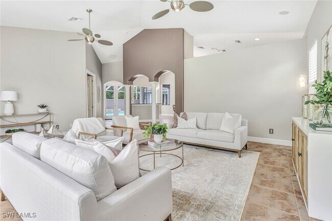 Building Photo - 9754 Wilshire Lakes Blvd