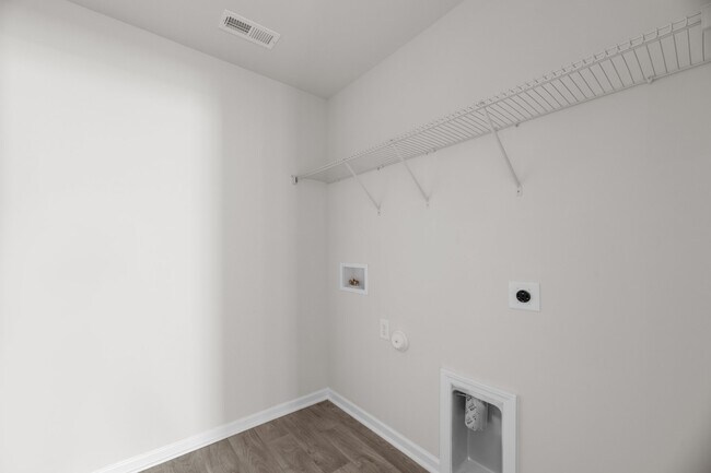 Building Photo - 4008 Madeline Farm Blvd