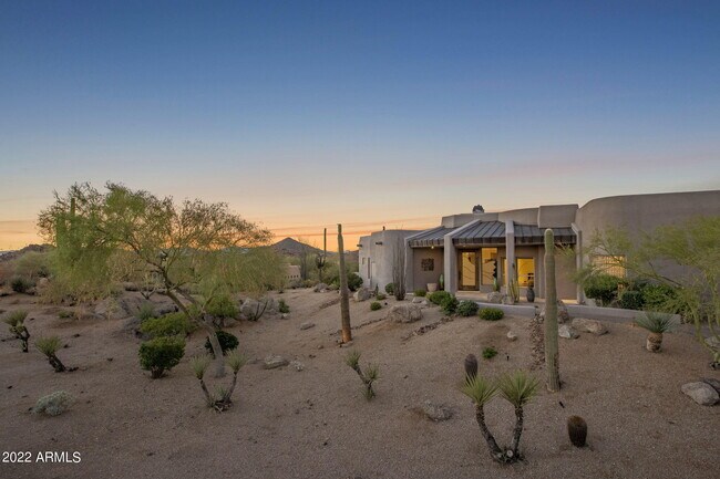 Building Photo - 10448 E Skinner Dr